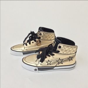 Unavailable NWOT Rare Collectible Mens Sneakers